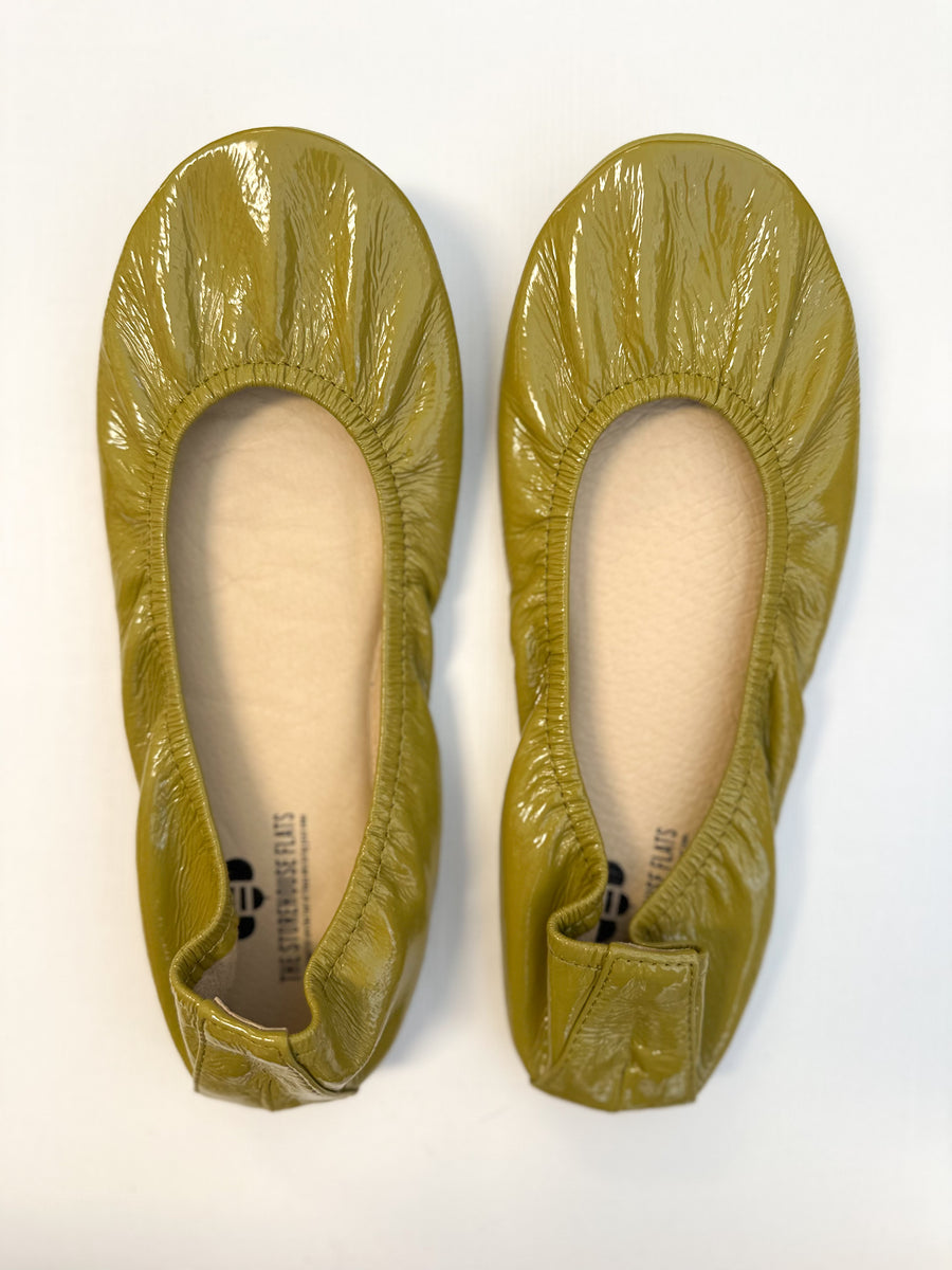 Storehouse Flats - Women's Oil Tanned Flats